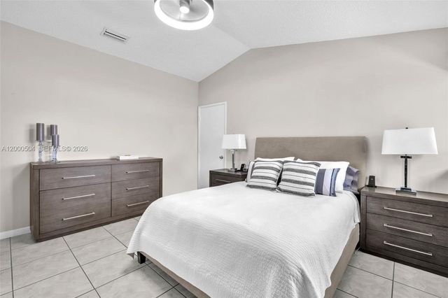 15743 Woodgate Pl E, Sunrise, FL 33326