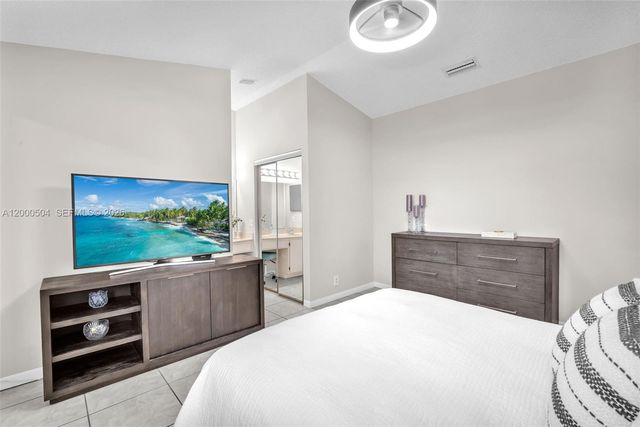 15743 Woodgate Pl E, Sunrise, FL 33326