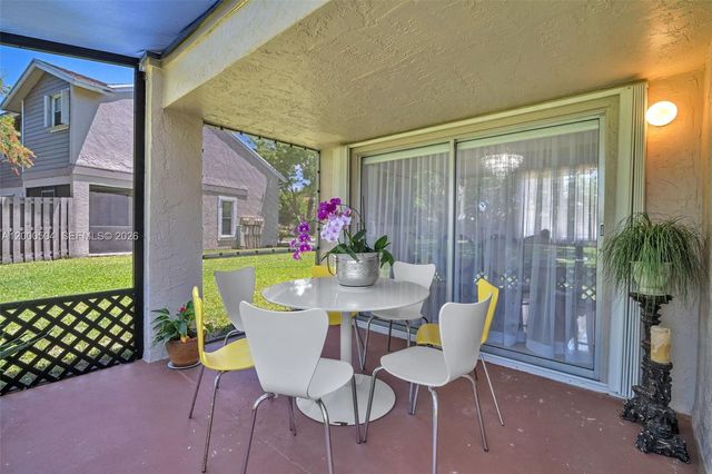 15743 Woodgate Pl E, Sunrise, FL 33326