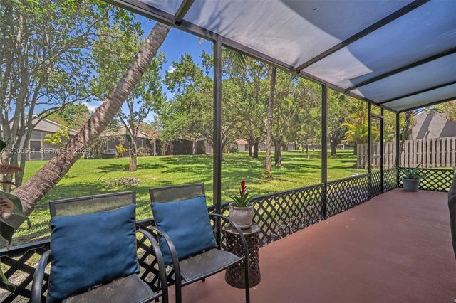 15743 Woodgate Pl E, Sunrise, FL 33326