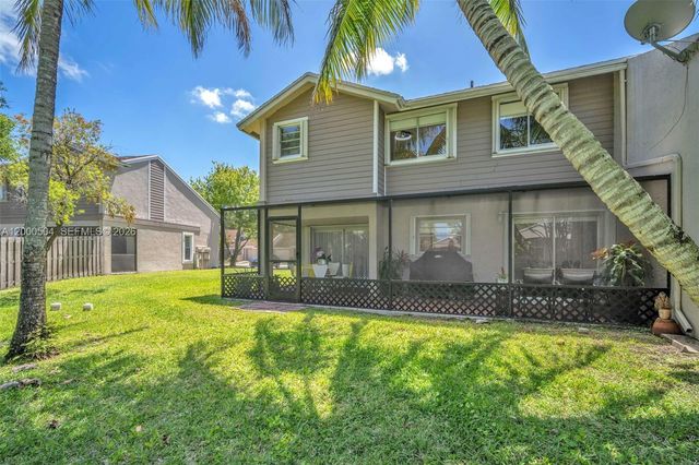 15743 Woodgate Pl E, Sunrise, FL 33326