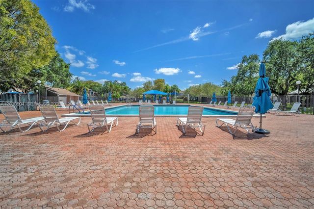 15743 Woodgate Pl E, Sunrise, FL 33326