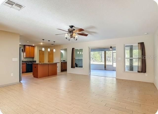 6100 WINNING WOOD TRAIL, De Leon Springs, FL 32130