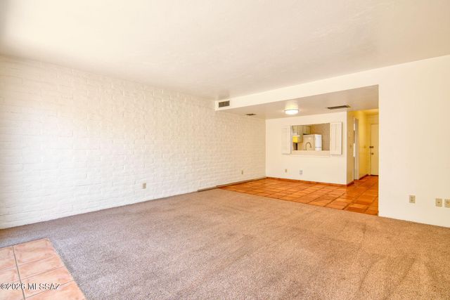 2875 N Tucson Blvd Apt 44, Tucson, AZ 85716