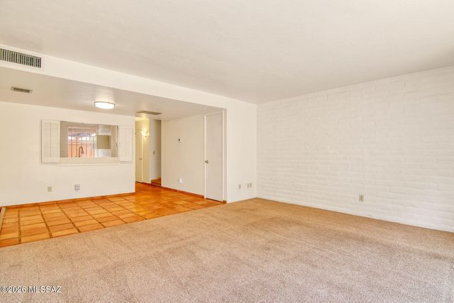 2875 N Tucson Blvd Apt 44, Tucson, AZ 85716