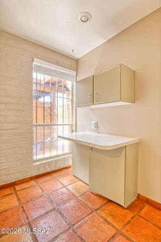 2875 N Tucson Blvd Apt 44, Tucson, AZ 85716
