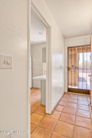 2875 N Tucson Blvd Apt 44, Tucson, AZ 85716