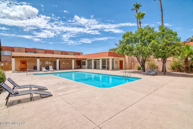 2875 N Tucson Blvd Apt 44, Tucson, AZ 85716