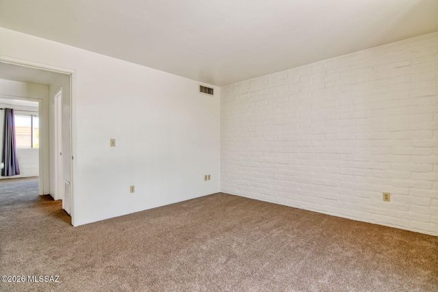 2875 N Tucson Blvd Apt 44, Tucson, AZ 85716