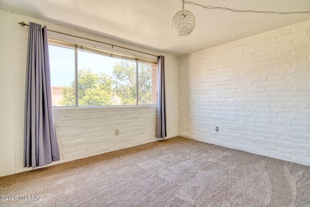 2875 N Tucson Blvd Apt 44, Tucson, AZ 85716