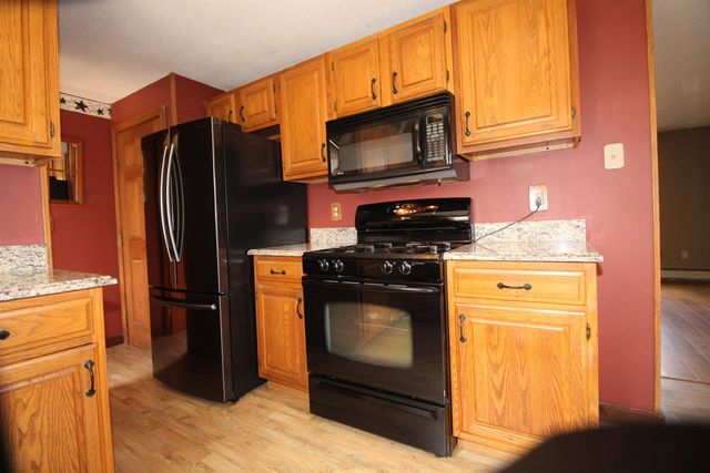 150 Porcupine Circle, Salem, NH 03079