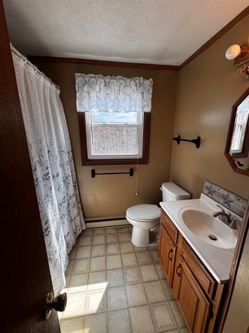 150 Porcupine Circle, Salem, NH 03079