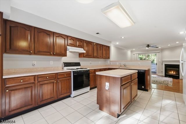 1802 S Branch Dr, Readington Twp., NJ 08889