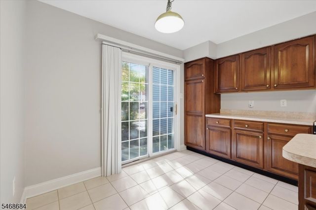 1802 S Branch Dr, Readington Twp., NJ 08889