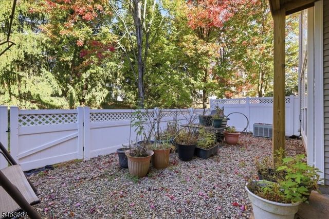 1802 S Branch Dr, Readington Twp., NJ 08889