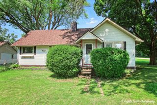 4713 Mccullom Lake Road, Mchenry, IL 60050