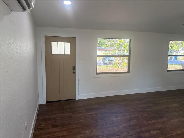 3000 KAREN AVENUE, Largo, FL 33774