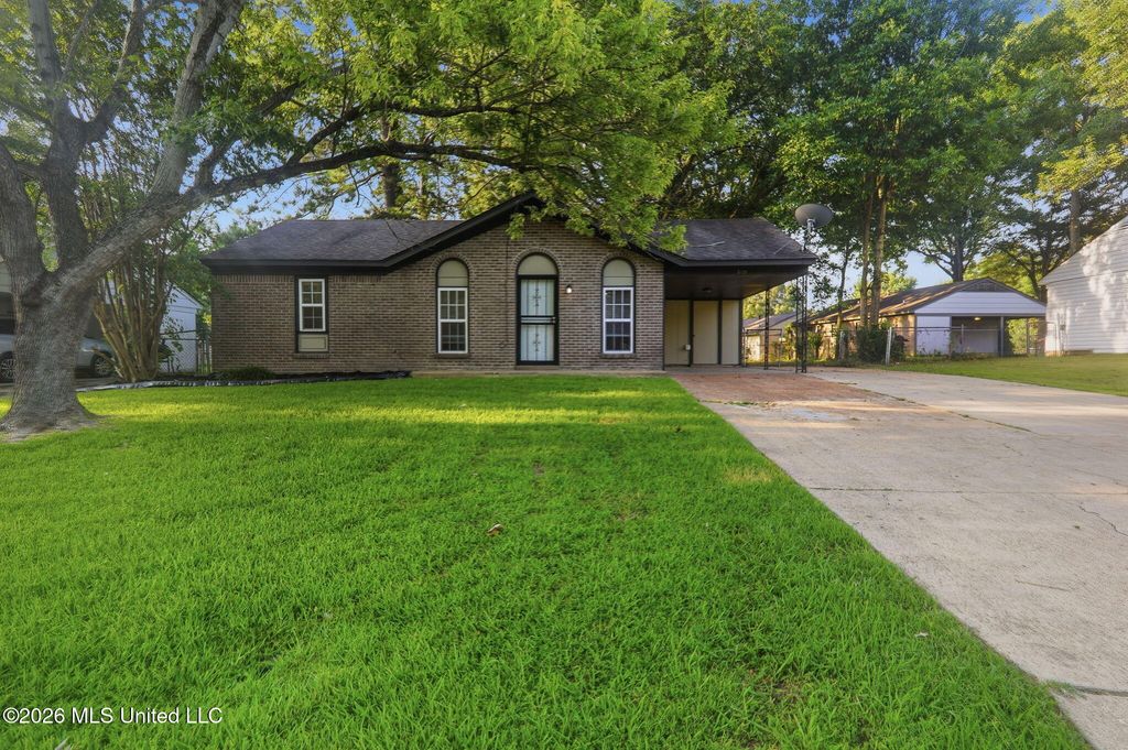 3135 Forest Glen Drive, Horn Lake, MS 38637