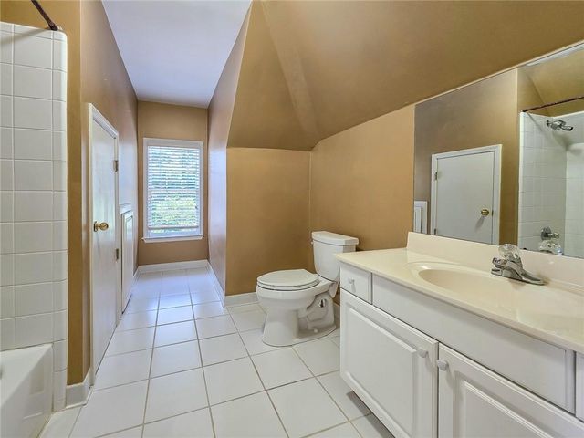 770 Glen Royal Dr, Roswell, GA 30076