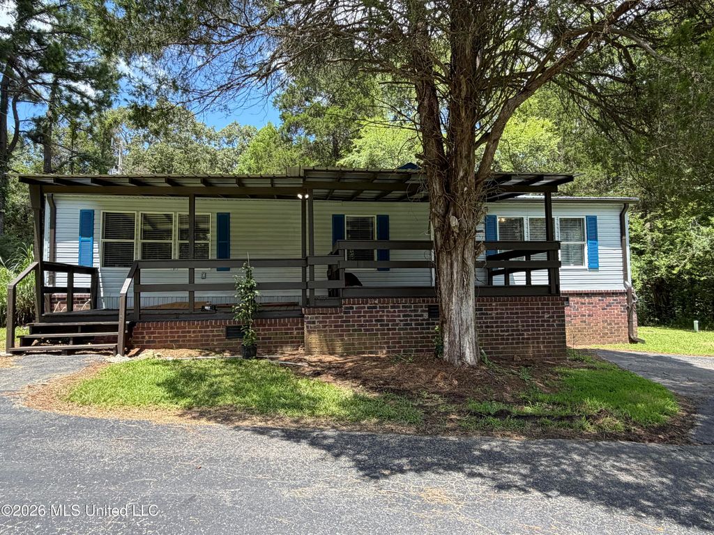 88 Embry Road, Byhalia, MS 38611 — exterior