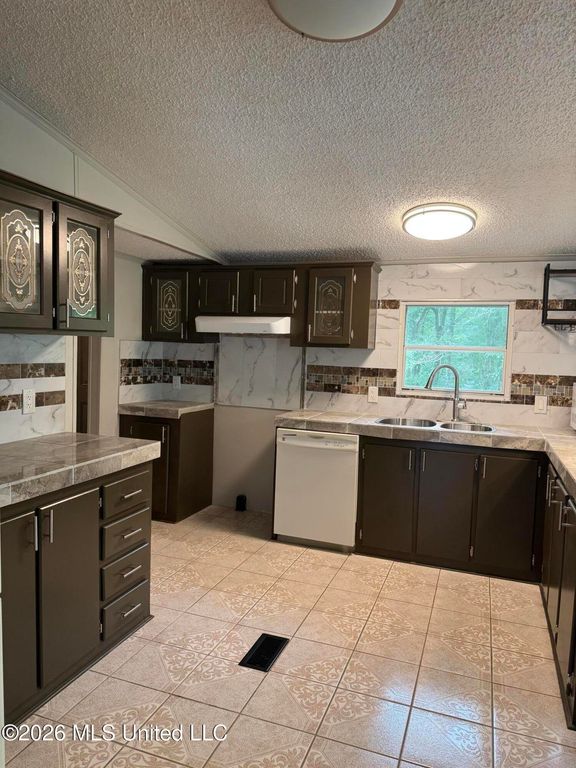 88 Embry Road, Byhalia, MS 38611 — photo 5