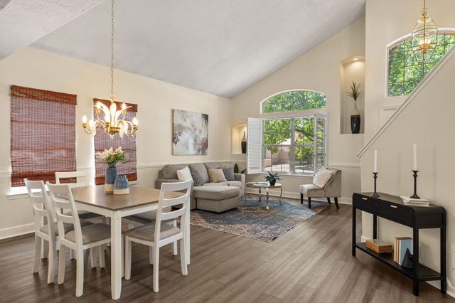 8416 CALLE PRIMERA NW, Albuquerque, NM 87120