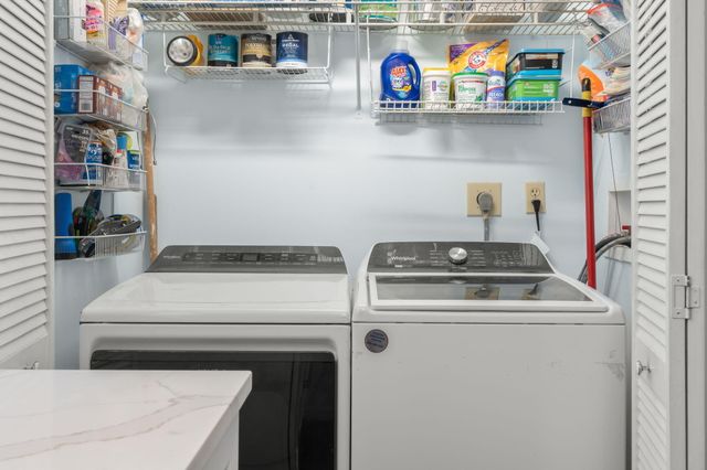 116 Lake Emerald Drive 101, Oakland Park, FL 33309