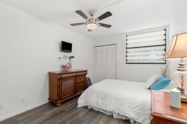 116 Lake Emerald Drive 101, Oakland Park, FL 33309