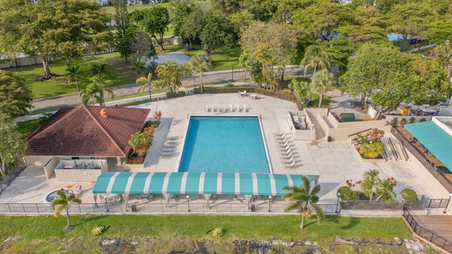 116 Lake Emerald Drive 101, Oakland Park, FL 33309