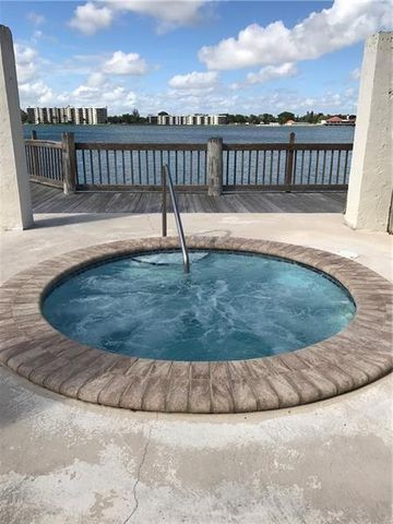 116 Lake Emerald Drive 101, Oakland Park, FL 33309