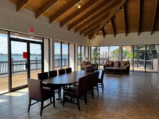 116 Lake Emerald Drive 101, Oakland Park, FL 33309