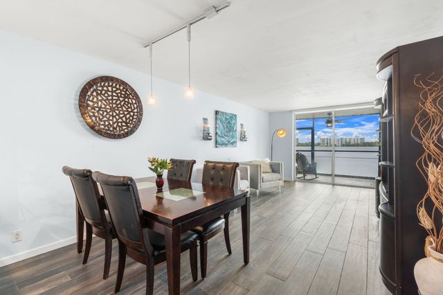 116 Lake Emerald Drive 101, Oakland Park, FL 33309