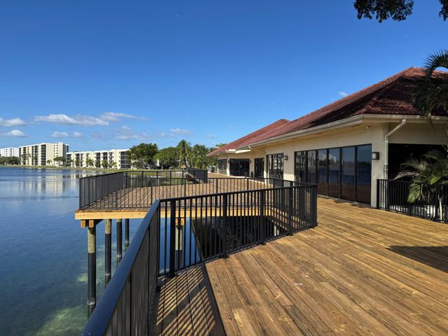 116 Lake Emerald Drive 101, Oakland Park, FL 33309