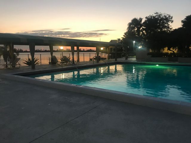 116 Lake Emerald Drive 101, Oakland Park, FL 33309