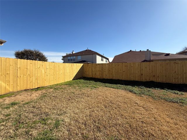 1728 Flamingo Drive, Little Elm, TX 75068