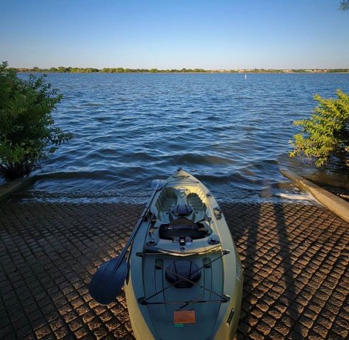 1728 Flamingo Drive, Little Elm, TX 75068