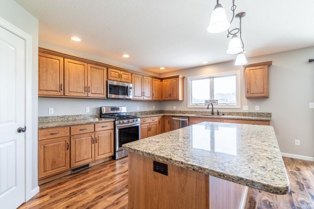 1235 Yorkshire Drive, Shipshewana, IN 46565