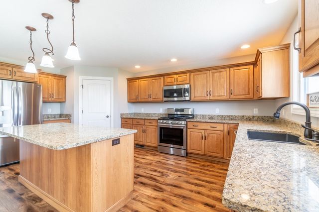 1235 Yorkshire Drive, Shipshewana, IN 46565