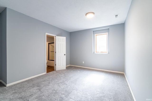 1235 Yorkshire Drive, Shipshewana, IN 46565