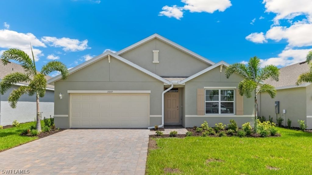 16525 BLUE CORAL LN, North Fort Myers, FL 33903
