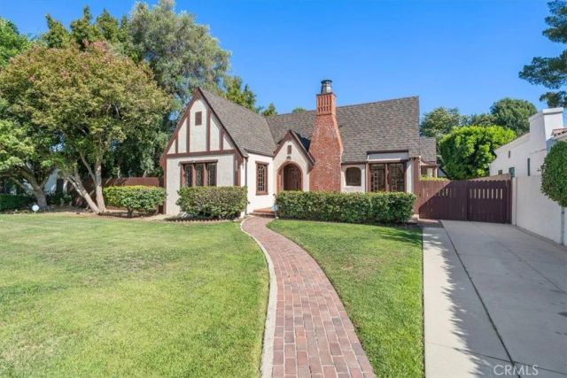 11155 Hortense Street, Toluca Lake, CA 91602