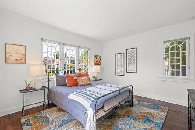11155 Hortense Street, Toluca Lake, CA 91602