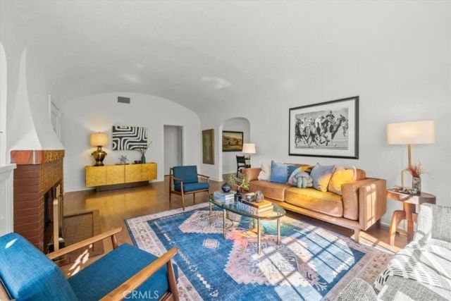 11155 Hortense Street, Toluca Lake, CA 91602