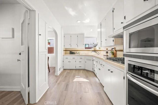 11155 Hortense Street, Toluca Lake, CA 91602