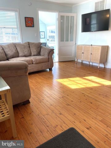 221 MADISON ST, Colonial Beach, VA 22443