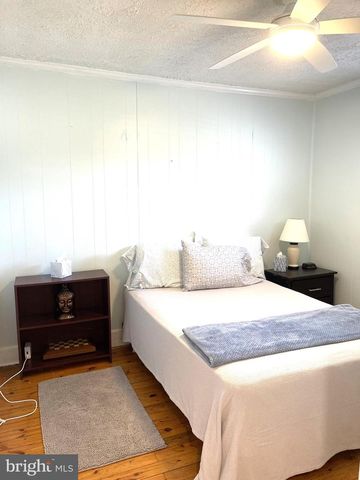 221 MADISON ST, Colonial Beach, VA 22443