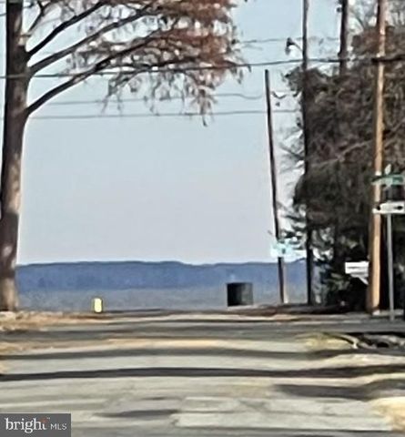 221 MADISON ST, Colonial Beach, VA 22443