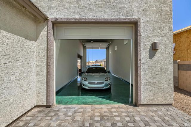 16979 W ALAMEDA Road, Surprise, AZ 85387