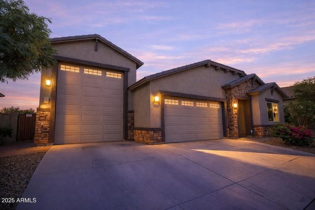 16979 W ALAMEDA Road, Surprise, AZ 85387