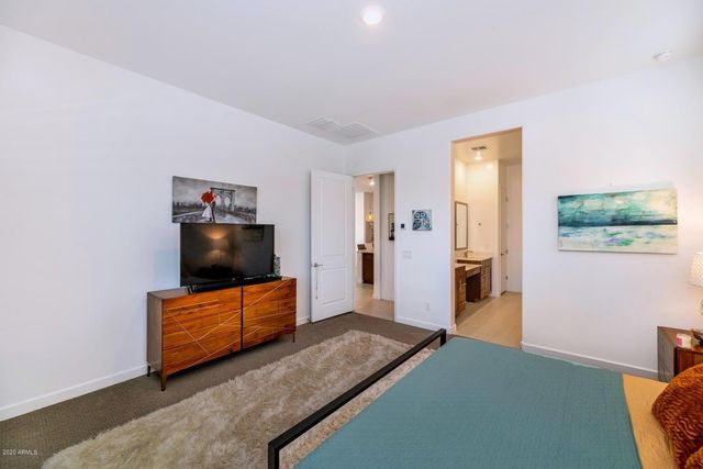 16979 W ALAMEDA Road, Surprise, AZ 85387